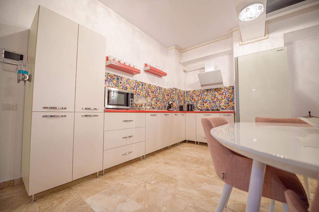 Marble Luxury Apartments Mamaia Ngoại thất bức ảnh