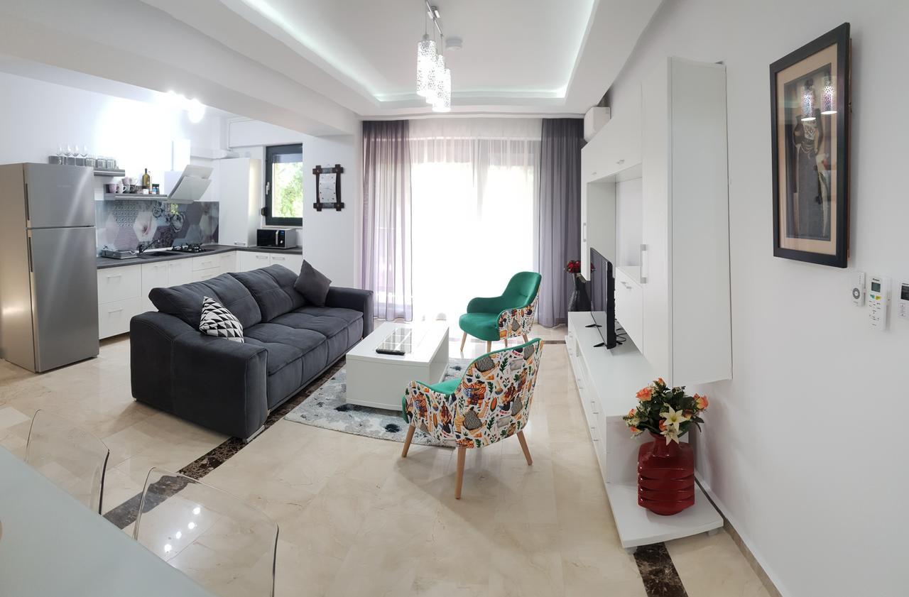 Marble Luxury Apartments Mamaia Ngoại thất bức ảnh
