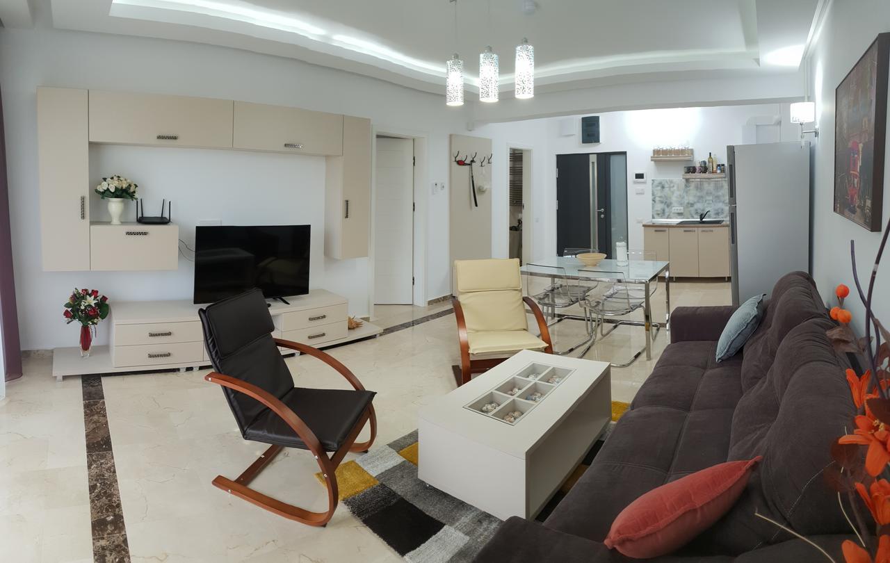 Marble Luxury Apartments Mamaia Ngoại thất bức ảnh