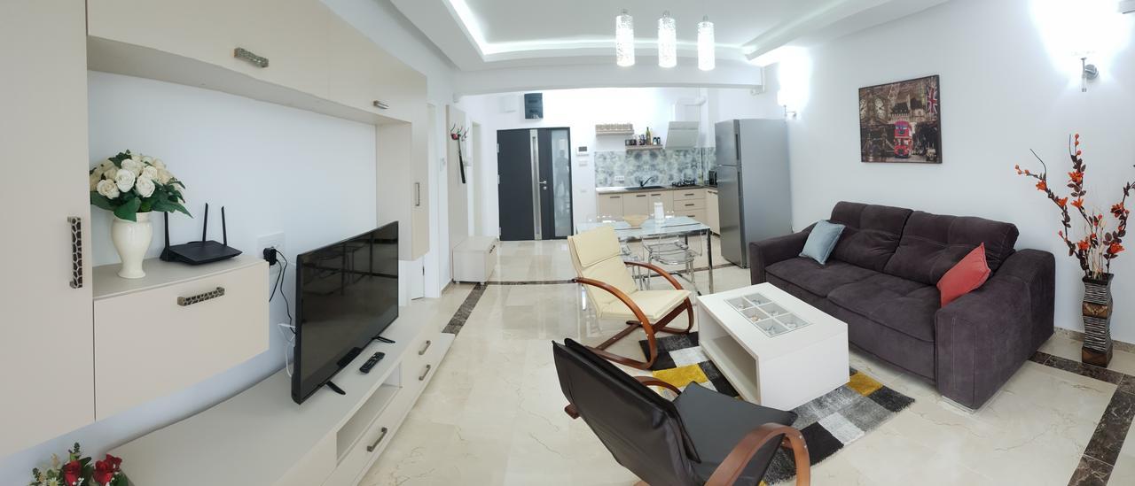 Marble Luxury Apartments Mamaia Ngoại thất bức ảnh
