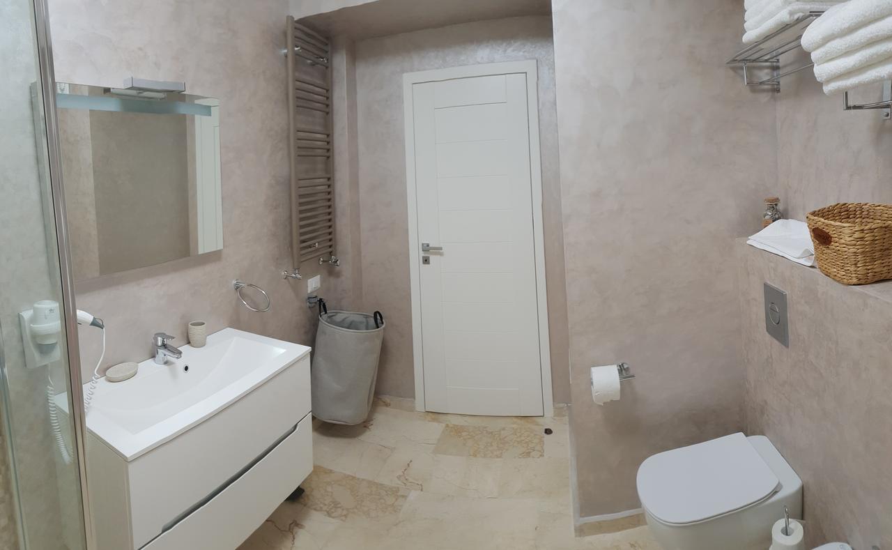Marble Luxury Apartments Mamaia Ngoại thất bức ảnh