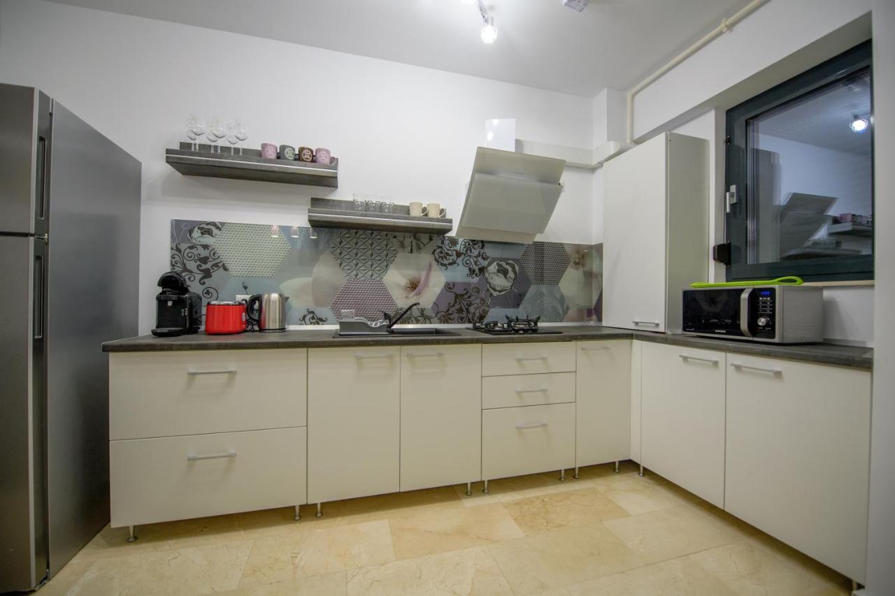 Marble Luxury Apartments Mamaia Ngoại thất bức ảnh