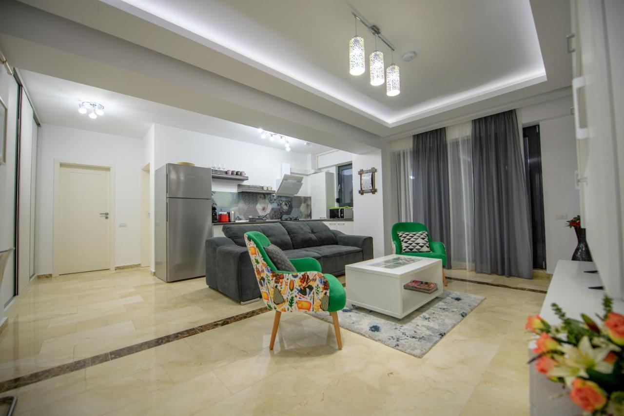Marble Luxury Apartments Mamaia Ngoại thất bức ảnh