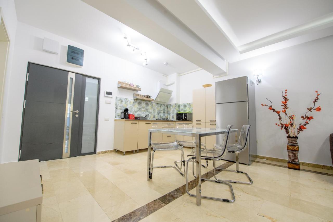 Marble Luxury Apartments Mamaia Ngoại thất bức ảnh